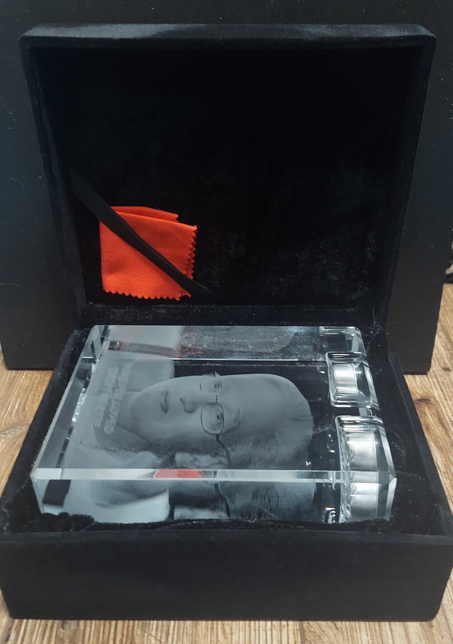 3D Crystal Photo Urn / Candles Engraved with your photo - Memorial, Mom, Dad, Husband, Wife, Child, Friend, Pet, 3D Picture in Crystal Urn