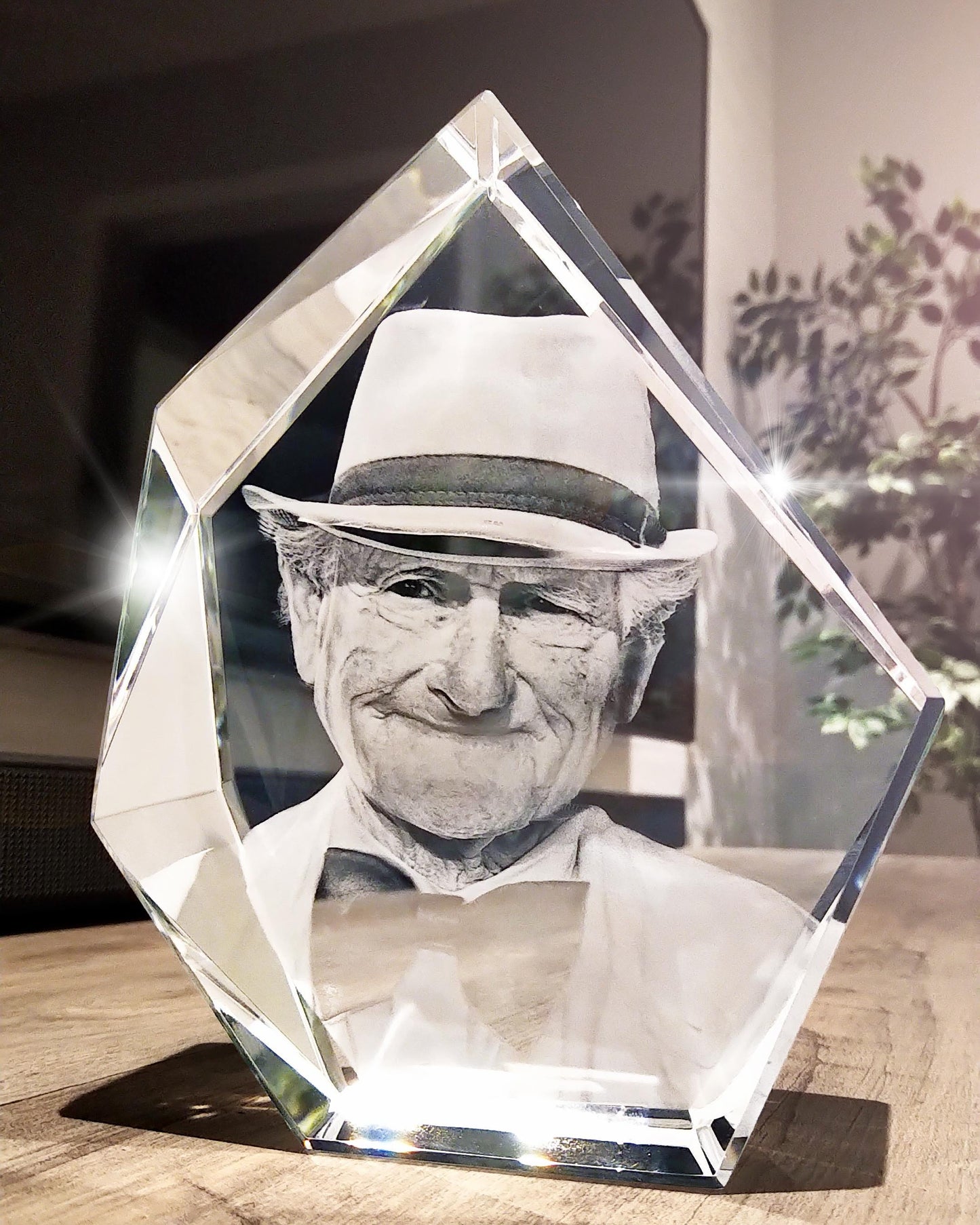 3D Crystal Photo Prestige Engraved - Mother's Day, Father's Day, Memorial, Anniversary, Birthday, Mom, Dad, Wife, Husband, Pet 3D Picture