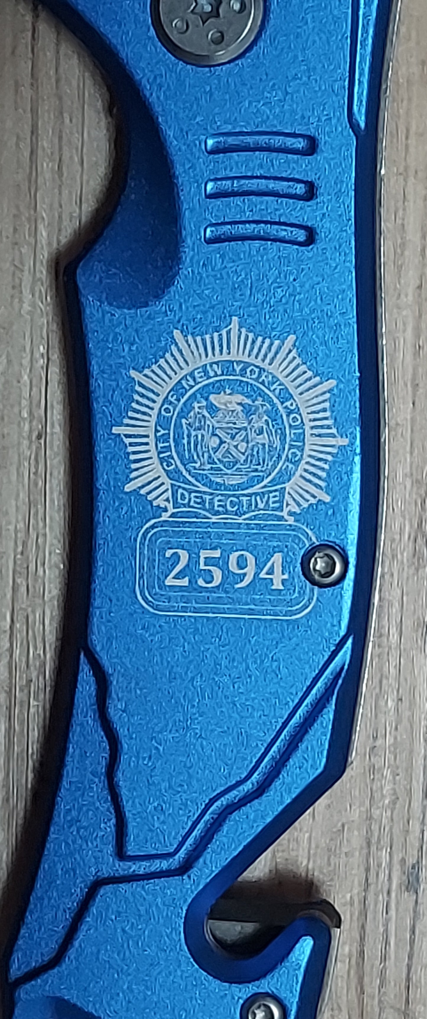 Laser Engraved Bison River Knife - Flag Police Officer Badge Patch Law Enforcement Sheriff Deputy 4 1/2" Rescue Knife