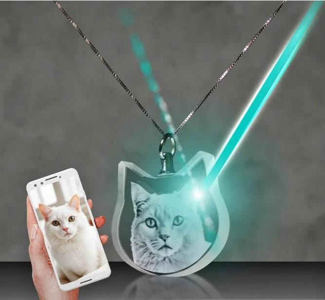 custom laser engraved 3d crystal cat shaped necklace 