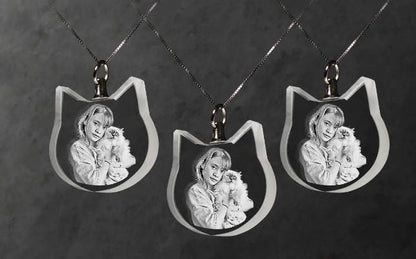 custom laser engraved 3d crystal cat shaped necklace 