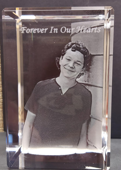 3D Crystal Photo Portrait Engraved with your photo - Mother's Day, Father's Day, Memorial, Mom, Dad, Wife, Pet, 3D Picture in Crystal Gift